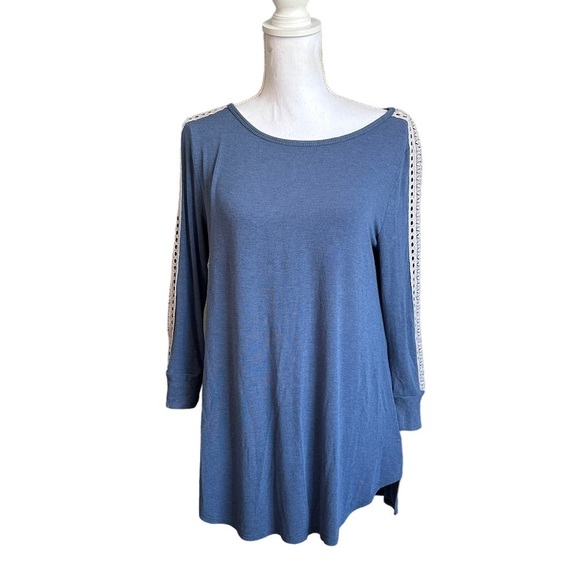 Soft Surroundings Cassidie Ribbed Tunic Top Blue Cream Eyelet Lace trim … - Picture 3 of 17